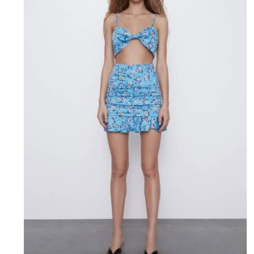 Zara Floral Print Women’s Blue Multi Cropped Top Size XL NWT - Picture 2 of 10
